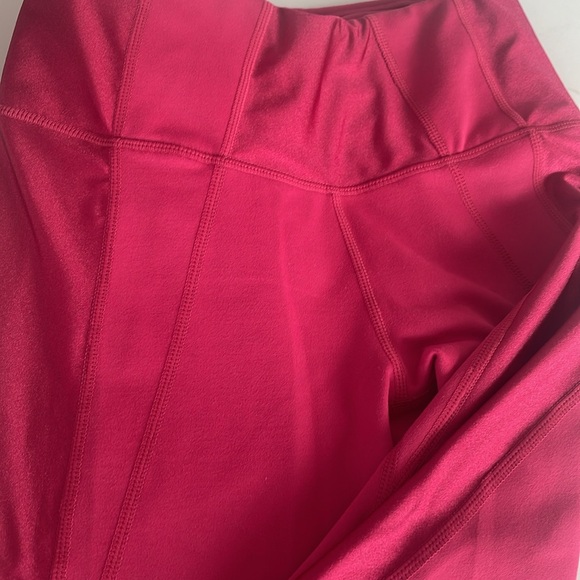 Fabletics Define PowerHold High Waisted 7/8 Legging - Picture 3 of 3